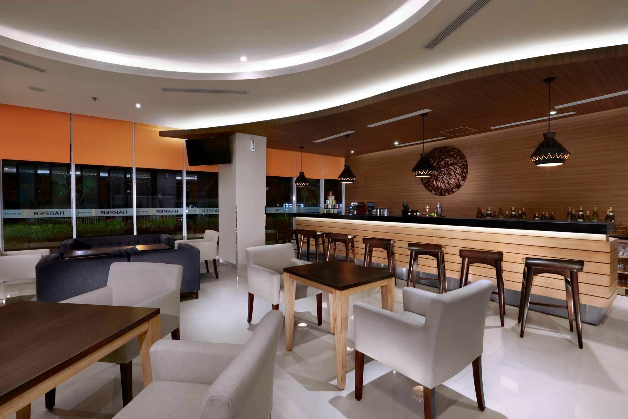 Harper Mt Haryono By Aston Hotel Jakarta